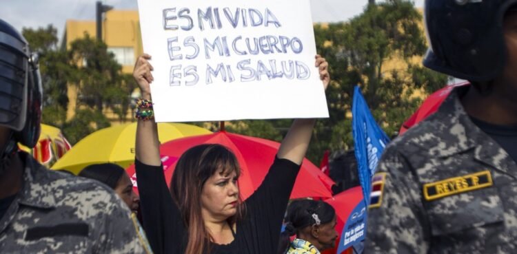République dominicaine : plus de 90 000 avortements clandestins, une loi qui criminalise