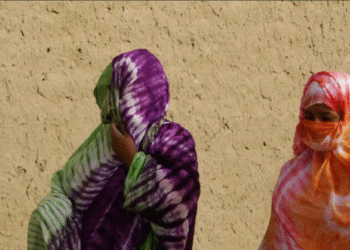 Voile obligatoire dans les transports au Mali : les femmes face aux injonctions du JNIM