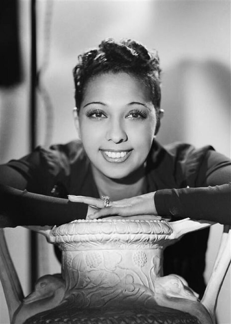 Joséphine Baker : icône de la Revue nègre et symbole de l’exotisme parisien