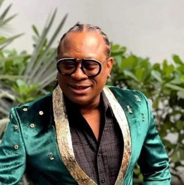 Pouchon Duverger s’effondre sur scène : moment de panique et intervention rapide des secours