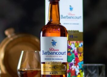Barbancourt Haitian Proof parmi les meilleurs rhums au monde par Forbes