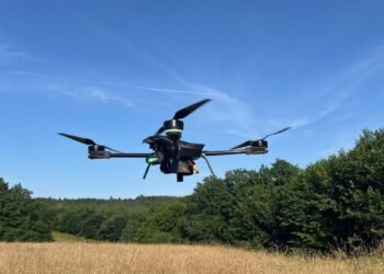 Détonations et survols de drones plongent des habitants dans l’angoisse