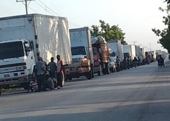 Cinq jours de blocage : la route nationale #1 toujours paralysée dans le bas Artibonite