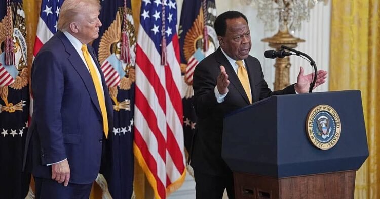 À la Maison-Blanche, Trump rend hommage aux Afro-Américains sans citer Obama