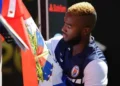 Duckens Nazon : l’attaquant haïtien, son ballon et Haïti