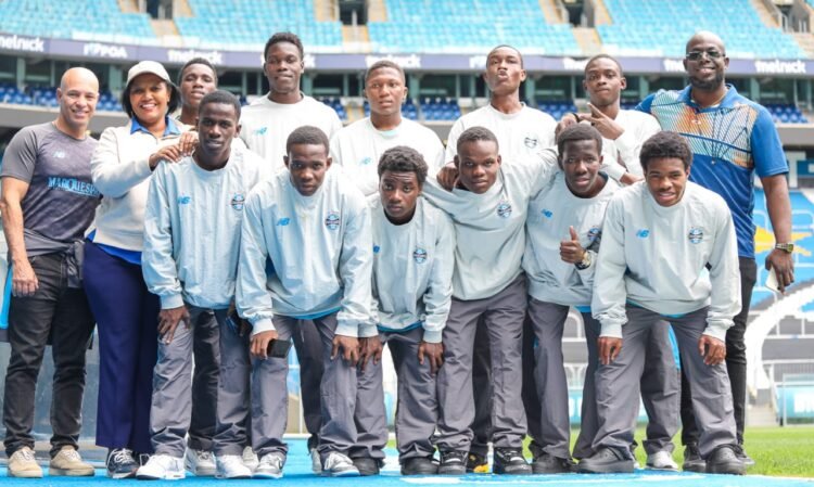 Au Grêmio, douze jeunes Haïtiens découvrent une autre manière de rêver le football